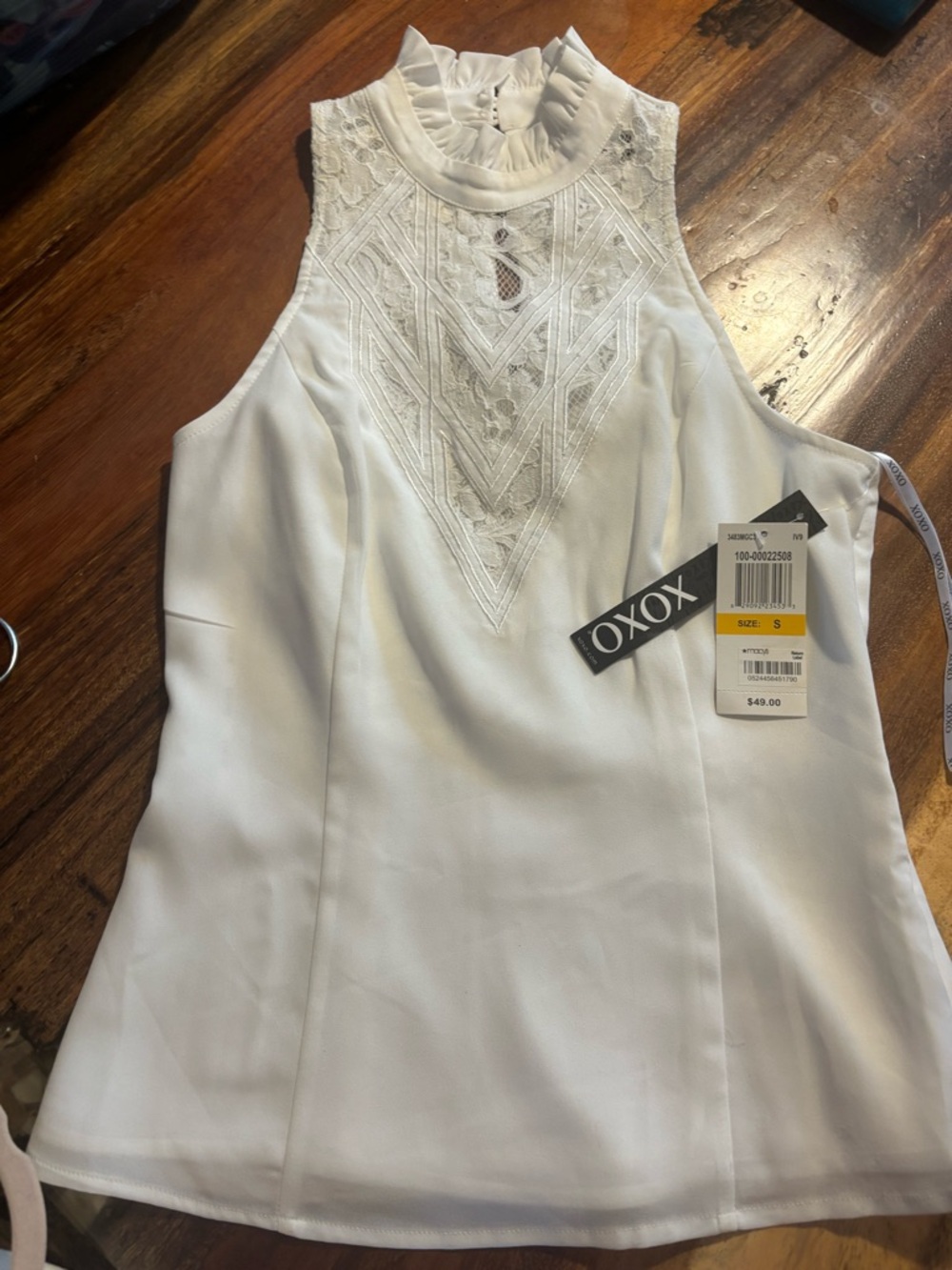 XOXO White Lace-Front Sleeveless Blouse